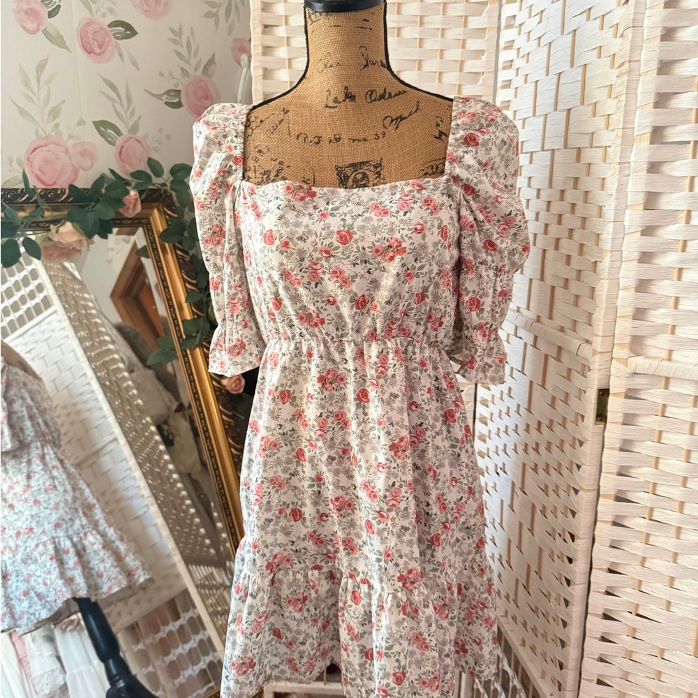 Shabby-Chic Floral Puff Sleeve Dress